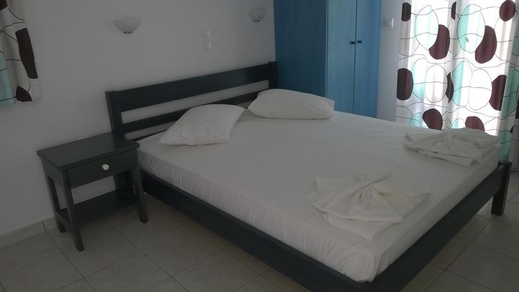 Ferienwohnung Panorama Piso Livadi Zimmer foto